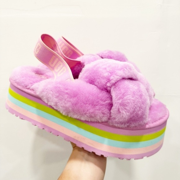 Ugg Disco Knot Slide Sandal Size 9 Platform in Wildflower